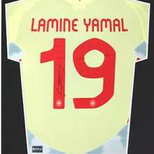 画像をギャラリービューアに読み込む, ラミン・ヤマル【直筆サイン入り】スペイン代表 2024-25 アウェイユニホーム(フレーム入り)