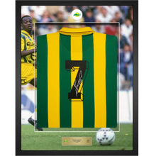 画像をギャラリービューアに読み込む, クロード・マケレレ【直筆サイン入り】FCナントホームユニホーム1994/95(フレーム入り)