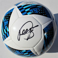 画像をギャラリービューアに読み込む, =残り1点= バスティアン・シュヴァインシュタイガー【直筆サイン入り】MLSレプリカ観賞用ボール(JSA COA、無料ディスプレイケース付き)