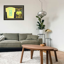 画像をギャラリービューアに読み込む, ブルーノ・ギマランイス 【直筆サイン入り】FIFAワールドカップブラジル代表2022ホームユニホーム(フレーム入り)