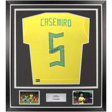 画像をギャラリービューアに読み込む, カゼミーロ【直筆サイン入り】ブラジル代表ホームユニホーム(フレーム入り)