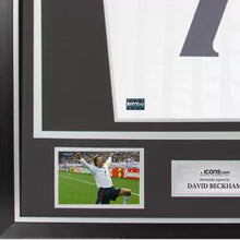 画像をギャラリービューアに読み込む, デビット・ベッカム【直筆サイン入り】イングランド代表 2002 ホームユニホーム(フレーム入り)