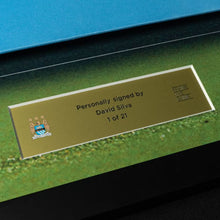 画像をギャラリービューアに読み込む, ダビド・シルバ【直筆サイン入り】マンチェスター・シティホームユニホーム2011/12(フレーム入り)