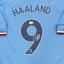 画像をギャラリービューアに読み込む, ハーランド【直筆サイン入り】マンチェスター・シティ ユニフォーム(フレーム入り)