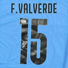 画像をギャラリービューアに読み込む, =残り1点= フェデリコ・バルベルデ【直筆サイン入り】ウルグアイ代表ホームユニホーム(フレーム入り)
