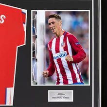 画像をギャラリービューアに読み込む, フェルナンド・トーレス【直筆サイン入り】アトレティコ・マドリード 2024-25 ホームユニホーム(フレーム入り)