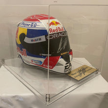 画像をギャラリービューアに読み込む, 【直筆サイン入り】 マックス・フェルスタッペン 2024年 フルサイズヘルメット(展示プレート付き)