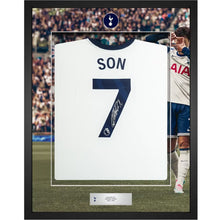 画像をギャラリービューアに読み込む, ソン・フンミン【直筆サイン入り】トッテナムホームユニフォーム 2024/25 (フレーム入り)
