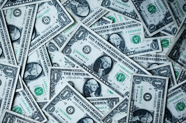 2024年の大谷翔平は時給100万？年俸推移を日本円で紹介