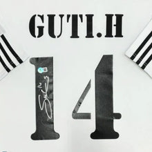 画像をギャラリービューアに読み込む, グティ【直筆サイン入り】2004-05レアル・マドリード ホームユニホーム(フレーム入り)
