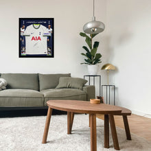 画像をギャラリービューアに読み込む, =残り1点= ハリー・ケイン【直筆サイン入り】トッテナムホームユニホーム(フレーム入り)
