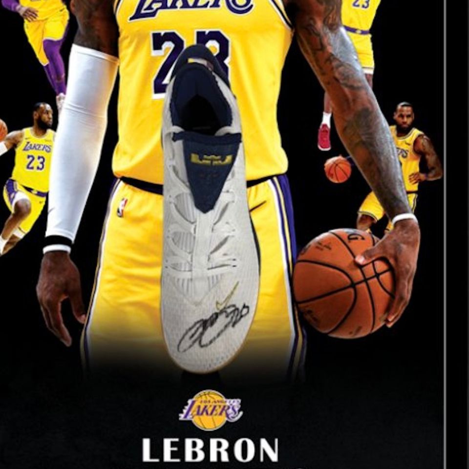 レブロン・ジェームズ【直筆サイン入り】NIKEレブロン16