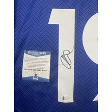 画像をギャラリービューアに読み込む, =残り1点= メイソン・マウント【直筆サイン入り】チェルシーホームユニホー(フレーム入り)
