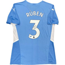 画像をギャラリービューアに読み込む, =残り1点=  ルーベン・ディアス【直筆サイン入り】マンチェスター・シティホームユニホーム(フレーム入り)
