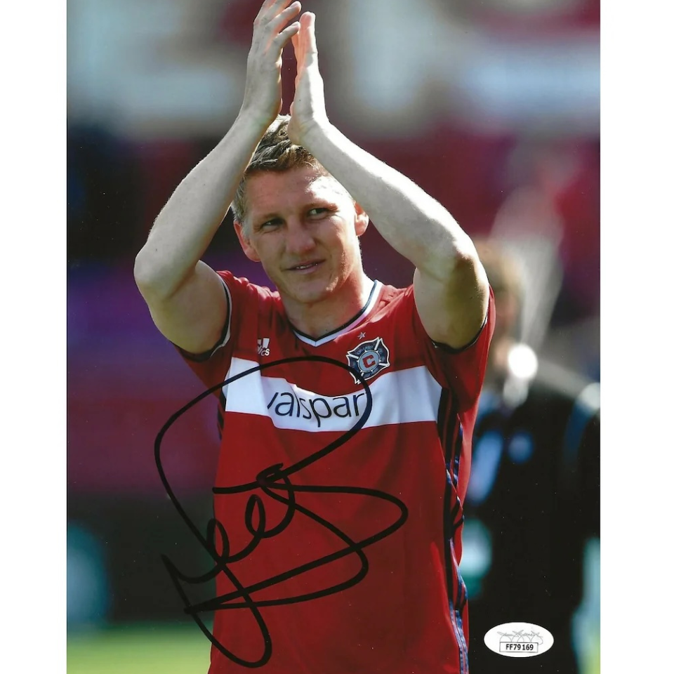 =残り1点= バスティアン・シュバインシュタイガー 【直筆サイン入り】フォト（約20cm×25cm）