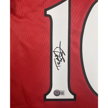 画像をギャラリービューアに読み込む, =残り1点= テディ・シュリンガム【直筆サイン入り】マンチェスター・ユナイテッドホームユニホーム(フレーム入り)　
